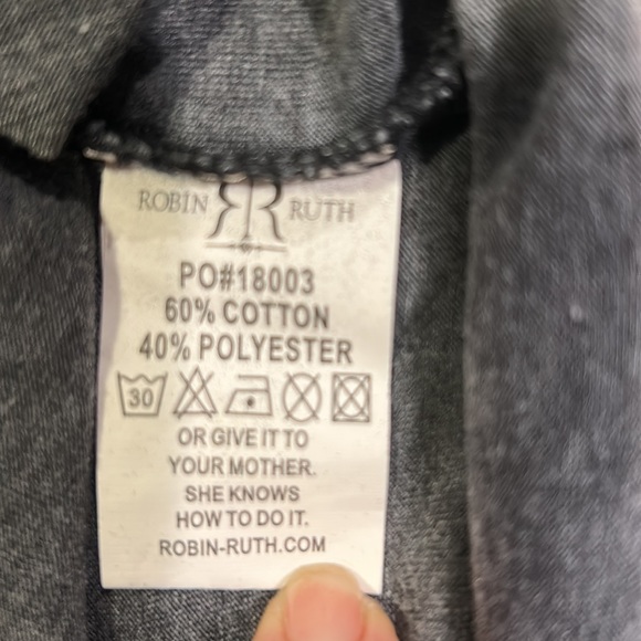 Robin Ruth tshirt - Picture 5 of 7